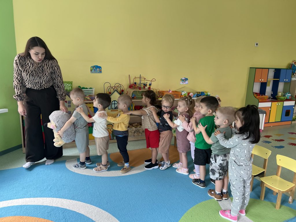 Листопад, листопад, листья кружатся летят!
